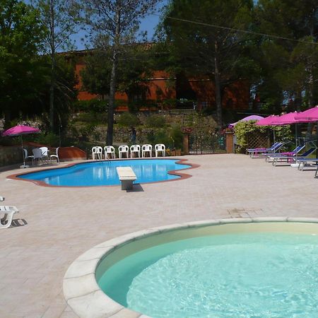 Hotel Il Poggetto Castellina Marittima Luaran gambar