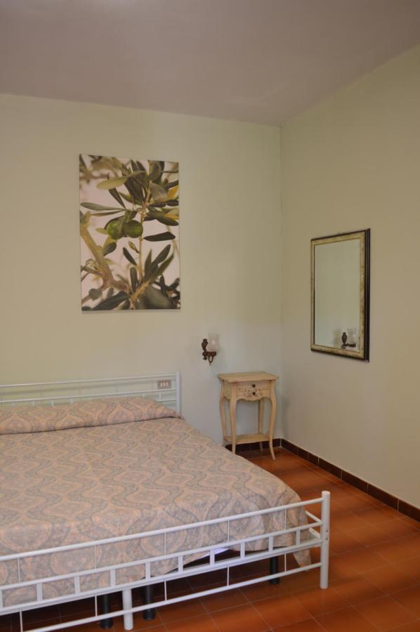 Hotel Il Poggetto Castellina Marittima Luaran gambar