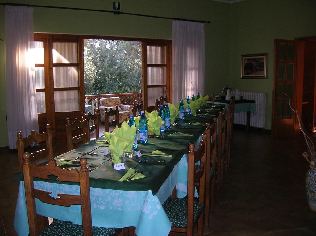 Hotel Il Poggetto Castellina Marittima Luaran gambar