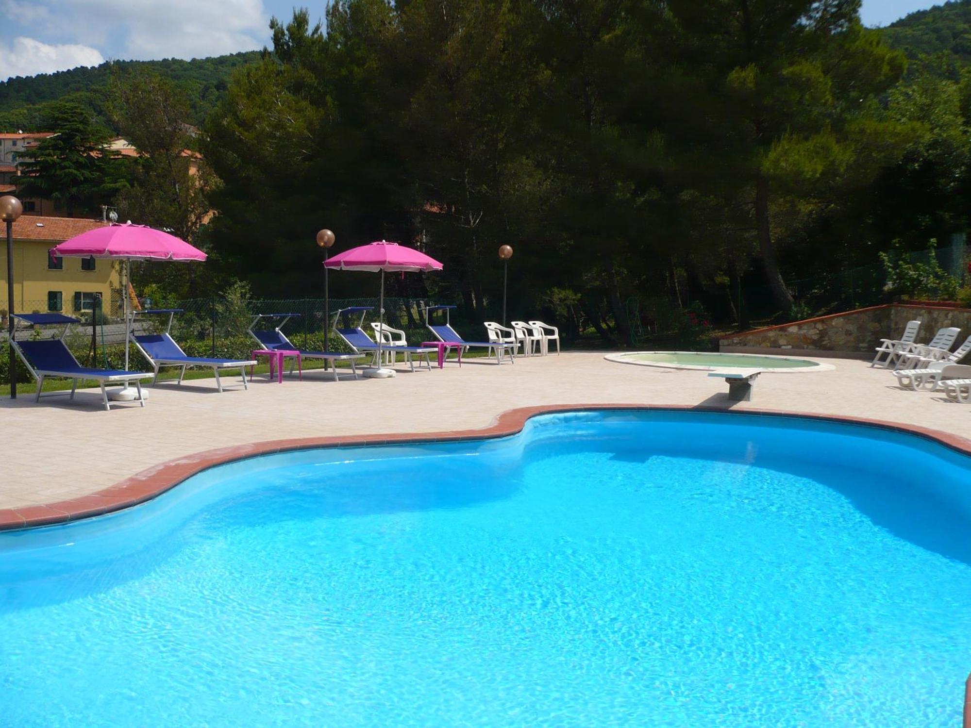 Hotel Il Poggetto Castellina Marittima Luaran gambar