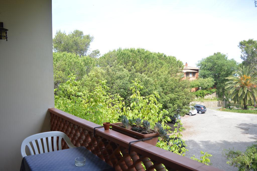 Hotel Il Poggetto Castellina Marittima Luaran gambar