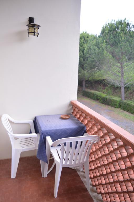 Hotel Il Poggetto Castellina Marittima Luaran gambar
