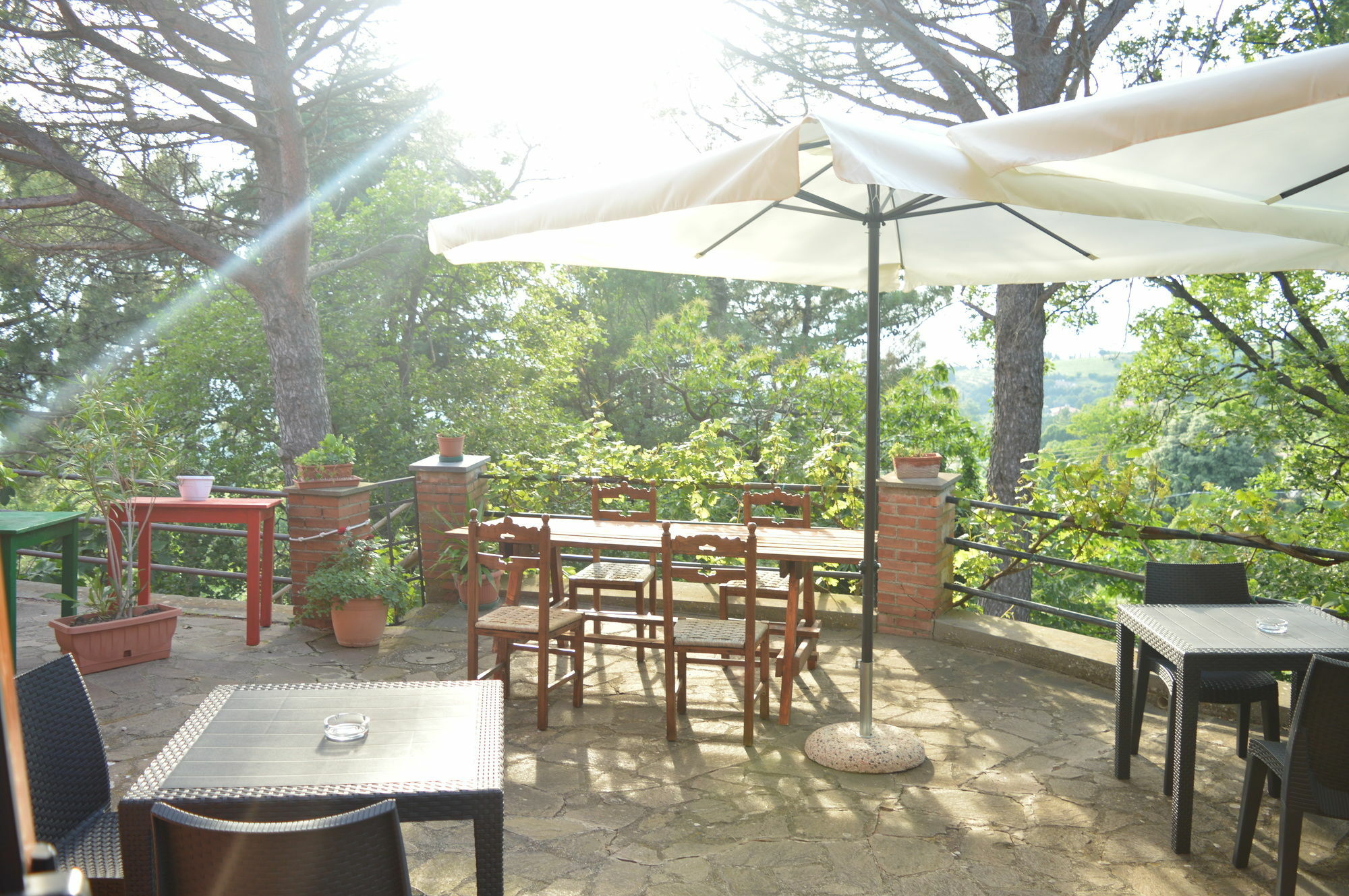 Hotel Il Poggetto Castellina Marittima Luaran gambar